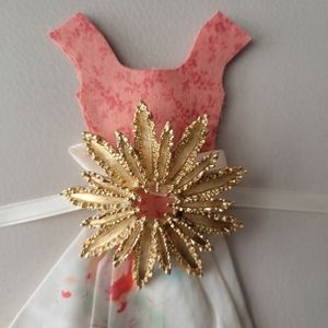 Vintage Avon Starburst Flower Brooch ~ Gold-tone ~ 1970s? Pretty!